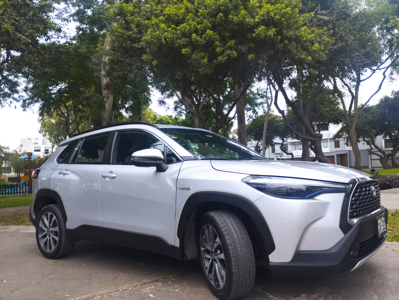 TOYOTA COROLLA CROSS